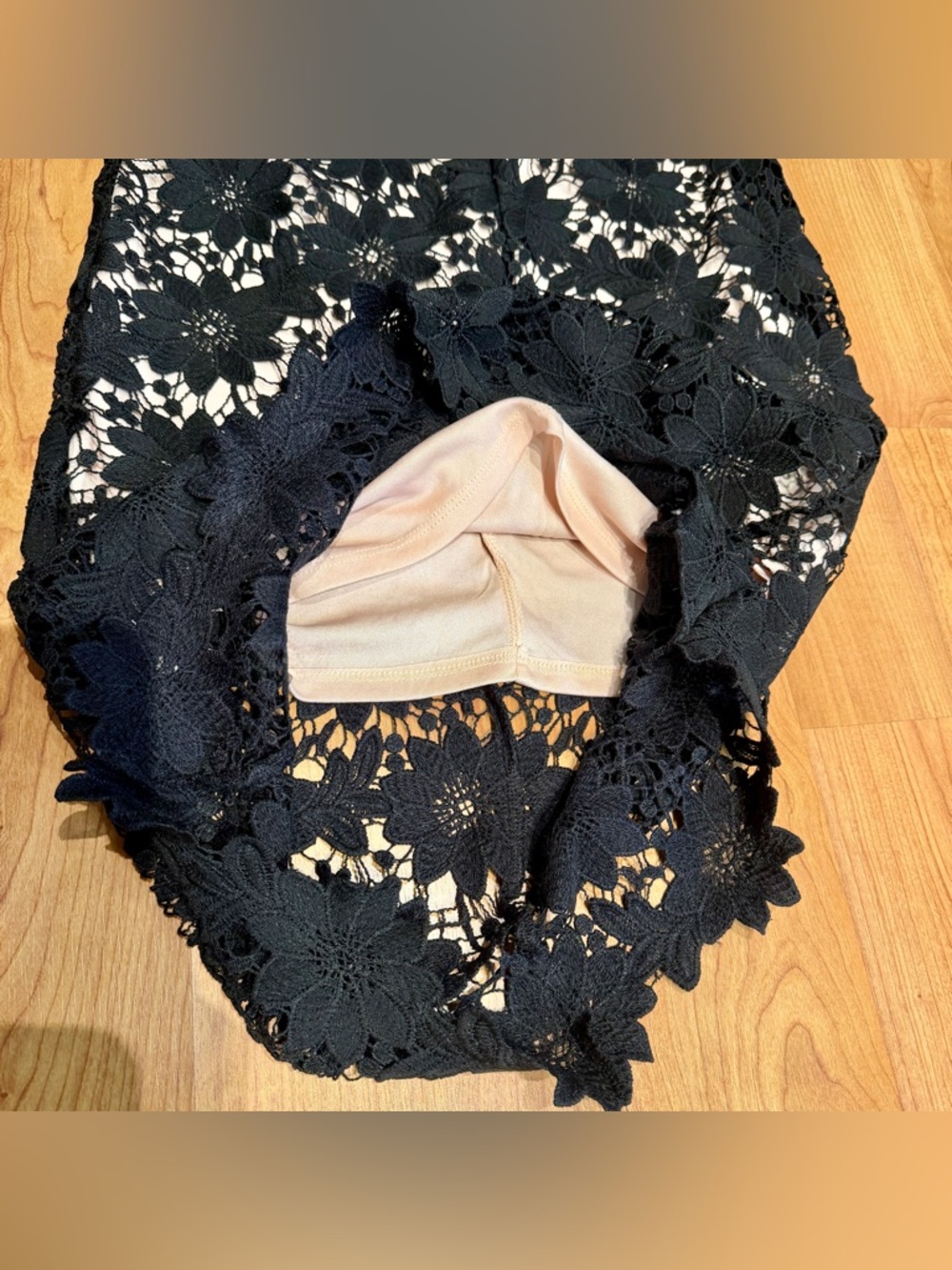 NWT Lulus Women’s Bold Love Black and Nude Lace Bodycon Dress Size Small - Picture 8 of 10